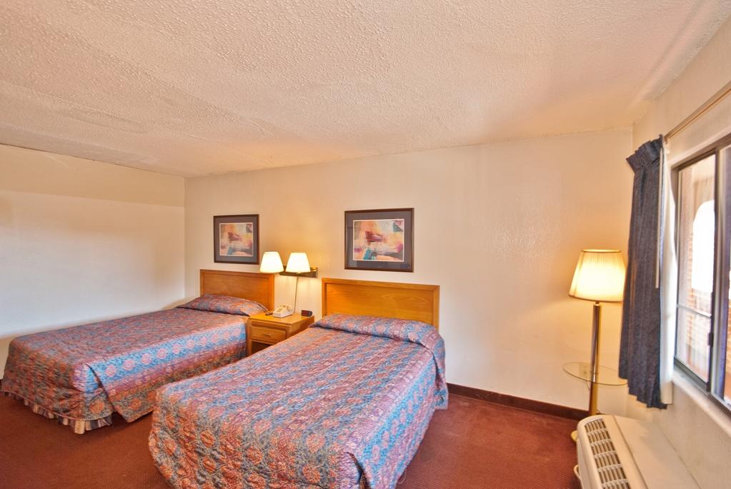 Country Hearth Inn & Suites Marietta Smyrna Room photo