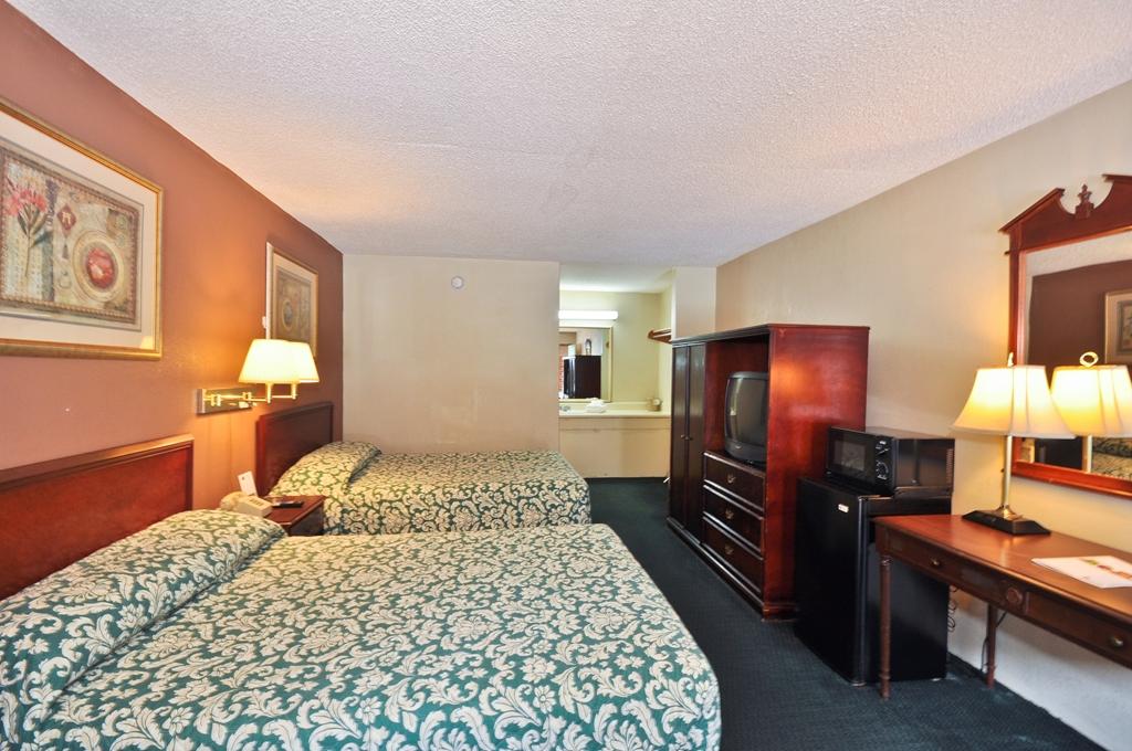 Country Hearth Inn & Suites Marietta Smyrna Room photo